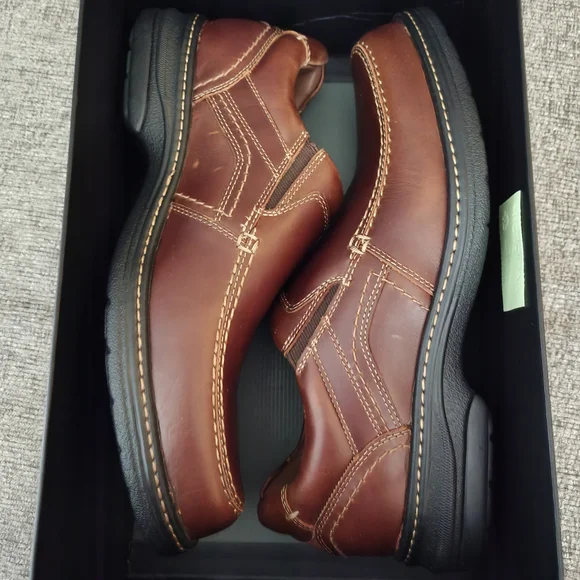 Johnston & Murphy Chestnut Leather Slip-Ons - Picture 4 of 6